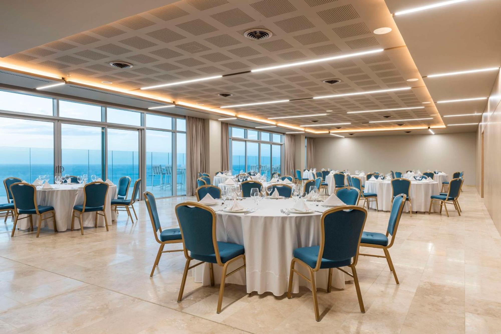 Hilton Santa Marta Hotel Екстериор снимка
